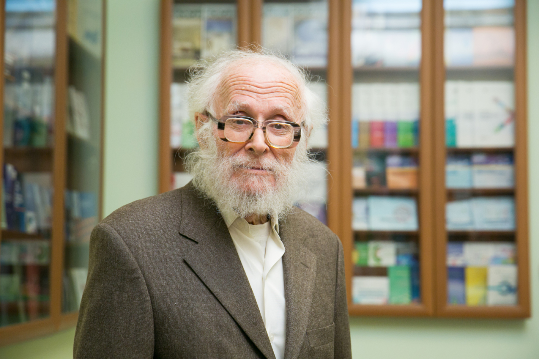 Револьду Михайловичу Энтову — 90! Иллюстрация к новости: Револьду Михайловичу Энтову — 90!